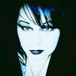 Meet your Posher, Annmarie